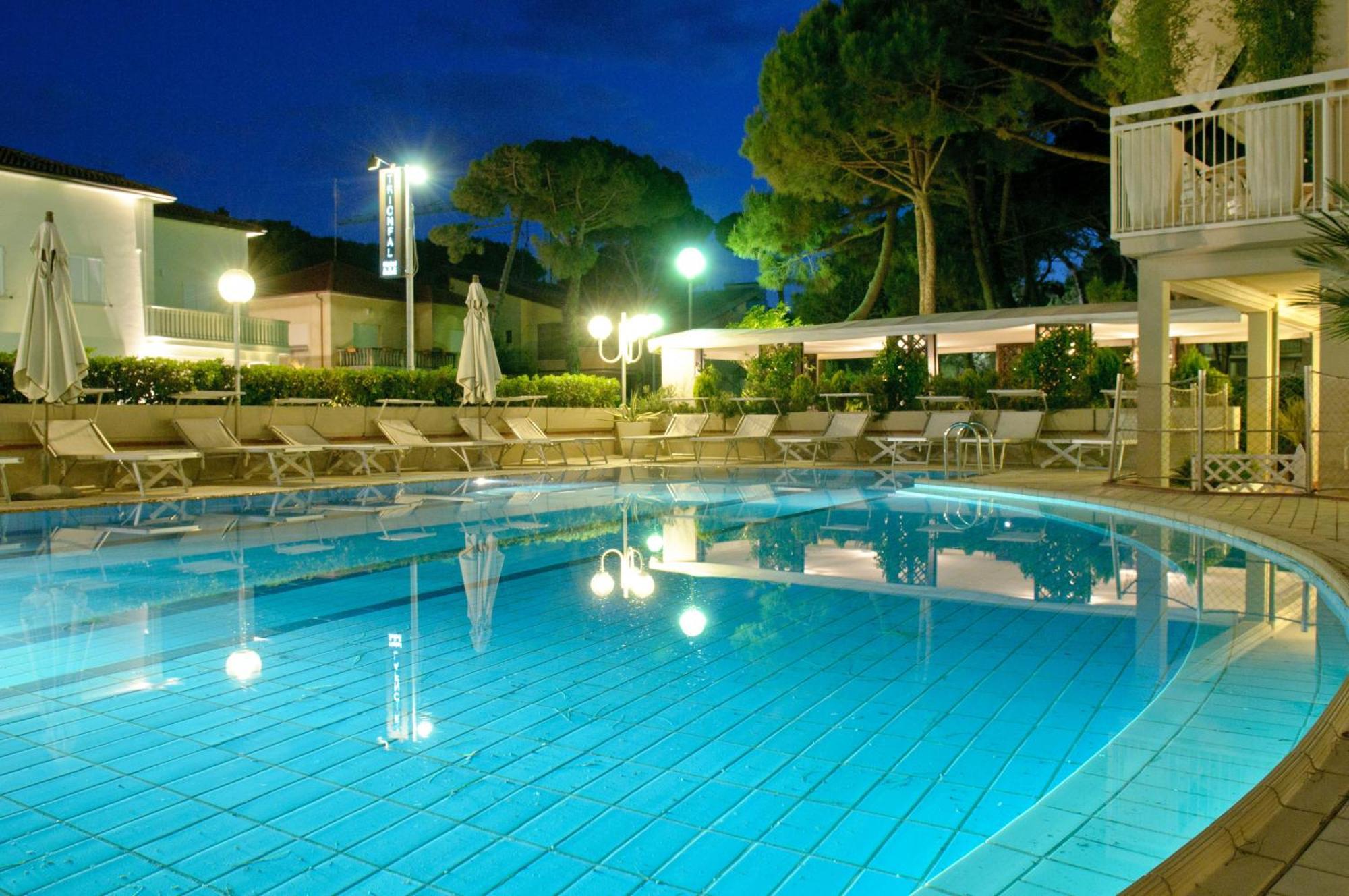 Hotel Trionfal Milano Marittima Exterior photo